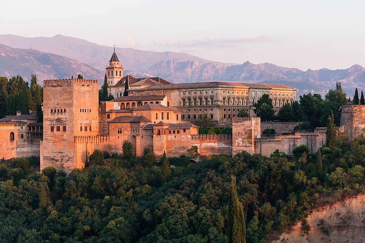 Turismo barato por Granada. Visita la Alhambra, el Albaicín y Sacromonte